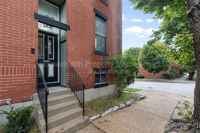 1001 Lami St in St. Louis, MO - Building Photo - Building Photo