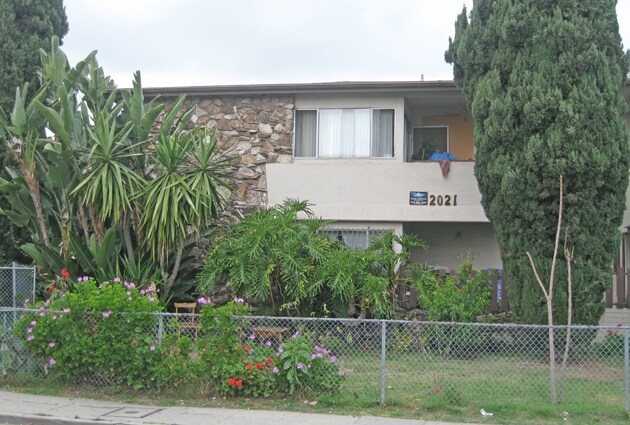 2021 Chariton St in Los Angeles, CA - Building Photo