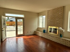 2426 Carpinteria Dr in Antioch, CA - Building Photo - Building Photo