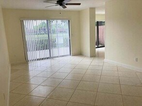 8069 Boca Rio Dr in Boca Raton, FL - Building Photo - Building Photo