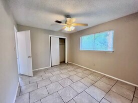 3021 Sycamore Ave in Bay City, TX - Building Photo