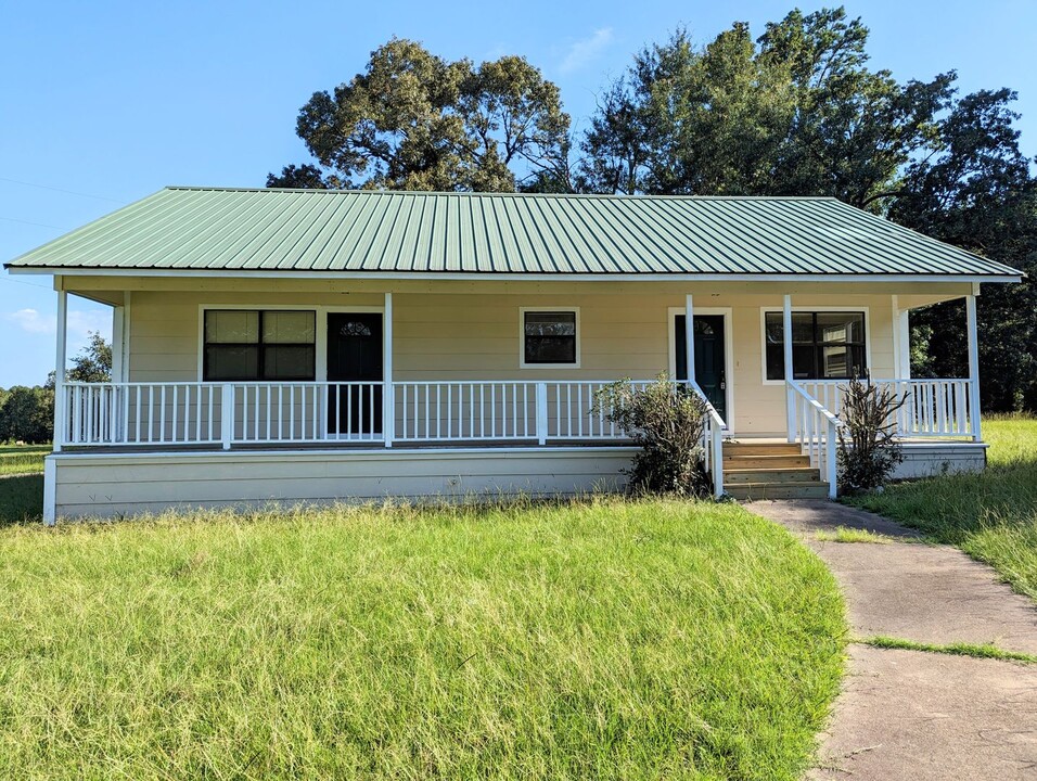 11821 W 7th St in Texarkana, TX - Building Photo
