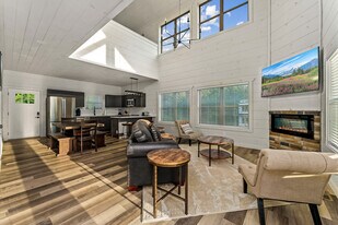 532 Warbonnet Wy in Pigeon Forge, TN - Building Photo