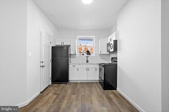 938 N 66th St in Philadelphia, PA - Building Photo - Building Photo