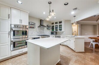 6809 Vineridge Dr in Dallas, TX - Building Photo - Building Photo