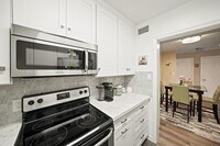 2601 Bellefontaine photo'