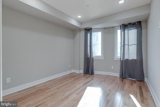 2113 Master St in Philadelphia, PA - Building Photo - Building Photo