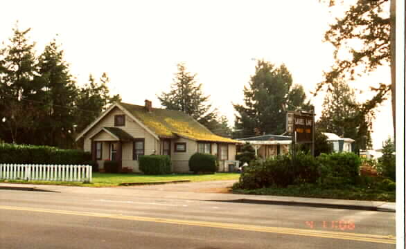 Laurel Lane Mobile Home Park in Tacoma, WA - Building Photo - Building Photo