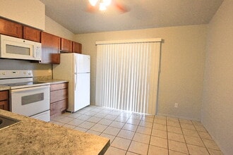 4717 E Camino St in Mesa, AZ - Foto de edificio - Building Photo