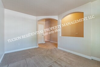 6678 S Stone Fly Dr in Tucson, AZ - Building Photo - Building Photo