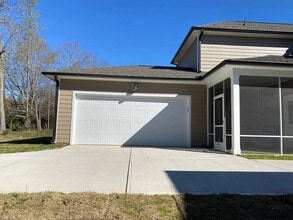 Room in House on Hedge Maple Dr in Raleigh, NC - Building Photo - Building Photo