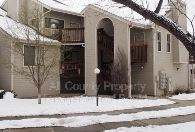 property at 5550 Stonewall Pl