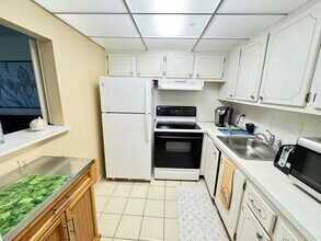 187 Tilford J in Deerfield Beach, FL - Building Photo - Building Photo