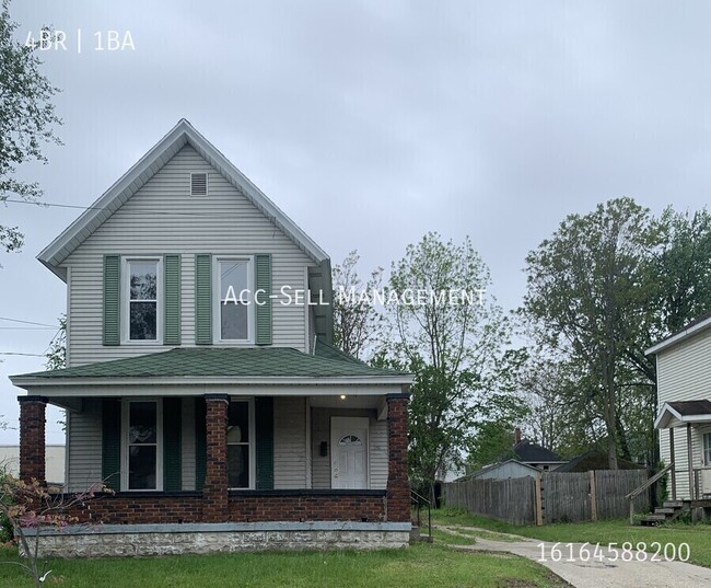 property at 740 Bates St SE