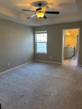 2029 Hickoryleaf Ln in Raymore, MO - Foto de edificio - Building Photo