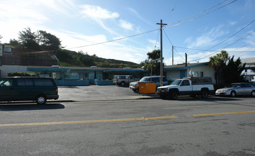 160 Milagra Dr in Pacifica, CA - Building Photo - Building Photo