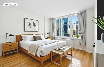 232-236 E 47th St in New York, NY - Building Photo - Building Photo