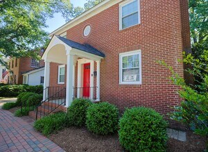 24 Brandon Rd in Newport News, VA - Building Photo - Building Photo