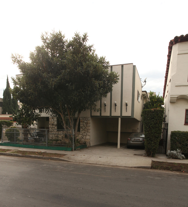 1317 N Mansfield Ave in Los Angeles, CA - Building Photo - Building Photo