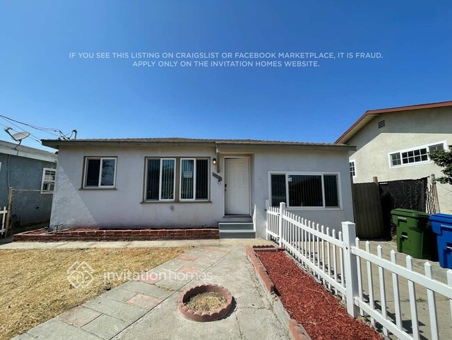 property at 1519 E L St
