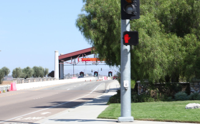 P-097 BEQ in Camp Pendleton, CA - Foto de edificio - Building Photo