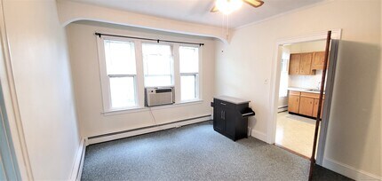 42 Vance St in New Britain, CT - Building Photo - Building Photo