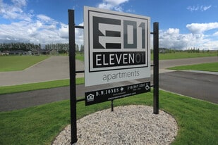 Eleven01 Apartments in Roseau, MN - Building Photo