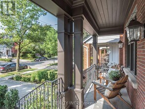 164 Sheldrake Blvd in Toronto, ON - Building Photo - Building Photo