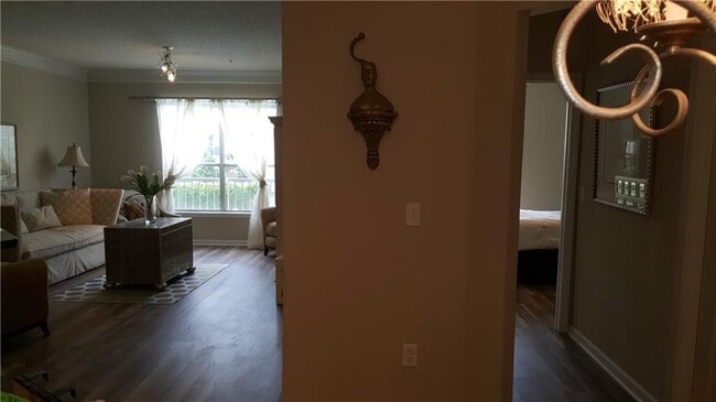 10 Perimeter Summit Blvd NE, Unit 4240 in Atlanta, GA - Foto de edificio - Building Photo