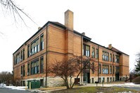 Burnham Schoolhouse in Elgin, IL - Foto de edificio - Building Photo