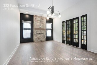 322 Fountain St NE in Grand Rapids, MI - Foto de edificio - Building Photo