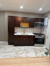 1240 S Millick St in Philadelphia, PA - Foto de edificio - Building Photo