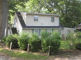 4 Nicholson Dr, Unit 4D