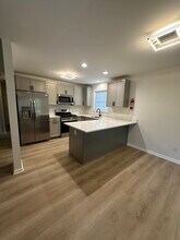 325 W 15th St in Bloomington, IN - Building Photo - Building Photo