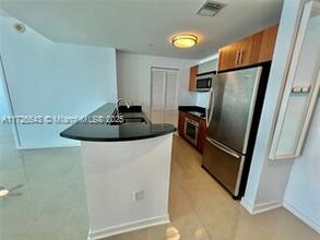 300 S Biscayne Blvd, Unit # 3614 in Miami, FL - Building Photo - Building Photo