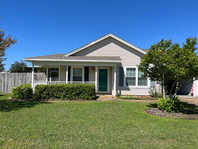 property at 2260 Estate Cir