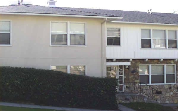 Residential Condominium in Los Angeles, CA - Building Photo