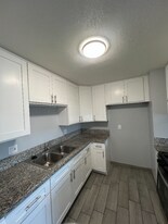 1430 N Acacia St in Anaheim, CA - Building Photo