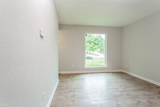 1904 Woodland Ave in Austin, TX - Building Photo - Building Photo