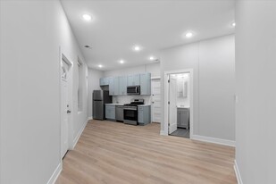 3001 N Central Park Ave, Unit M3 Apartments