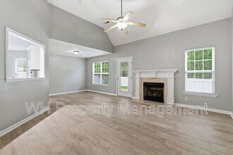 572 Preakness Cir in Pleasant View, TN - Building Photo - Building Photo