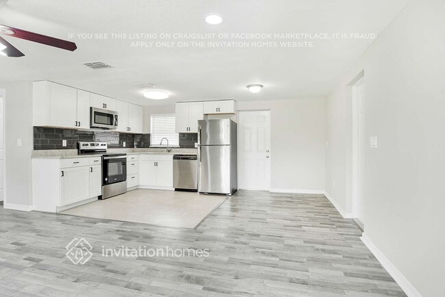 201 Spring Lake Cir in Ocoee, FL - Building Photo - Building Photo