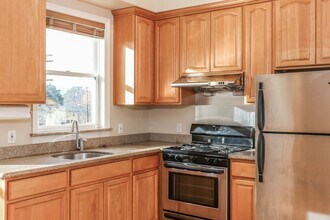 1013 Fair Oaks Ave in Alameda, CA - Building Photo - Building Photo