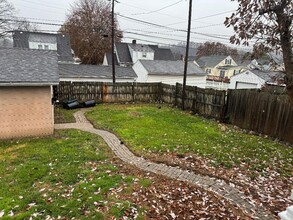 1501 Grosscup Ave in Dunbar, WV - Building Photo - Building Photo