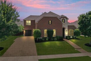 2820 Annandale Dr in Roanoke, TX - Building Photo