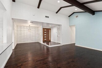 15751 Mapleview Cir in Dallas, TX - Building Photo - Building Photo