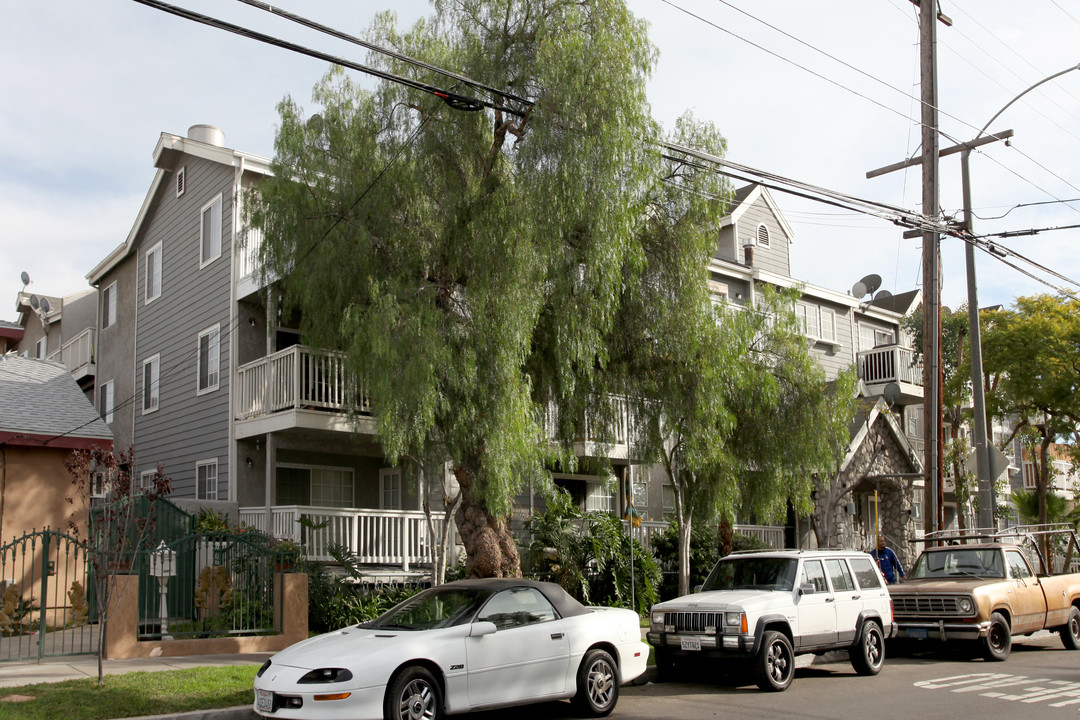 Walnut Pacifica in Long Beach, CA - Foto de edificio