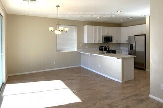 5129 Piney Summit Ave in Las Vegas, NV - Foto de edificio - Building Photo