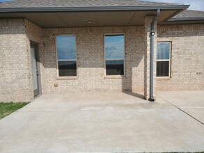 18329 Autumn Grove Dr in Edmond, OK - Building Photo - Building Photo