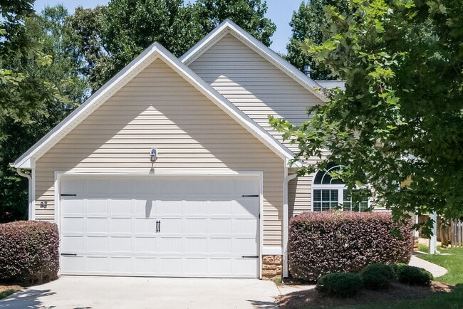 property at 23 Bedford Park Dr